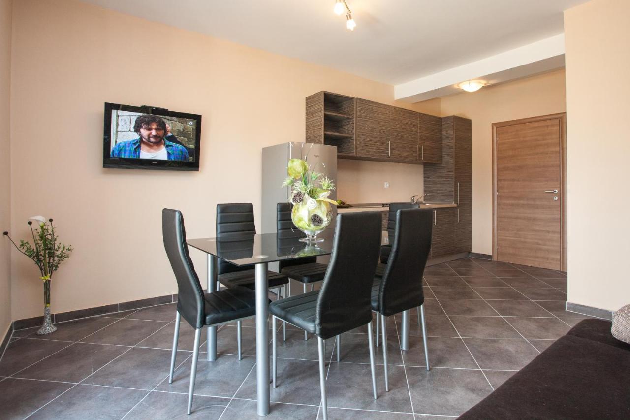 Apartments Tm Krk Town Bagian luar foto