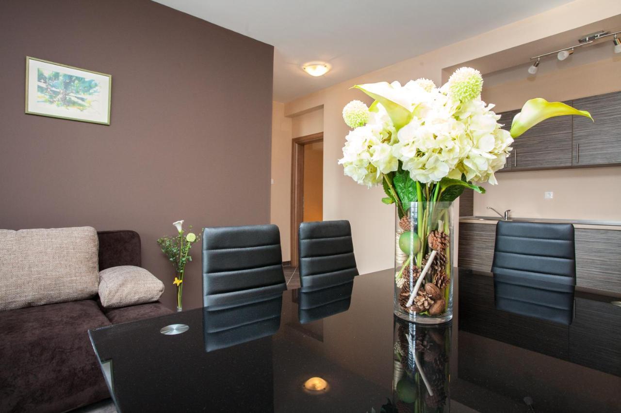 Apartments Tm Krk Town Bagian luar foto