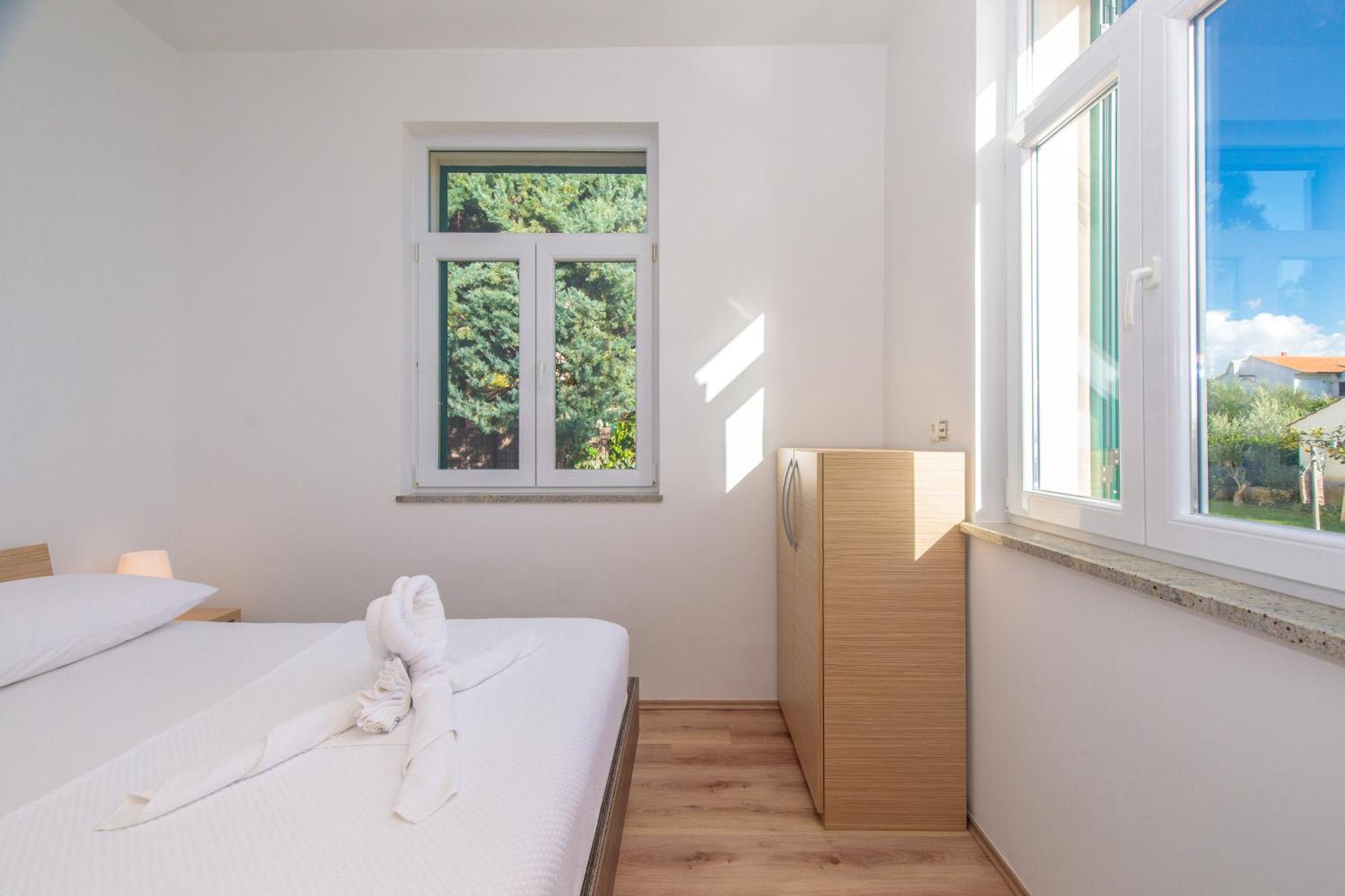 Apartments Tm Krk Town Bagian luar foto